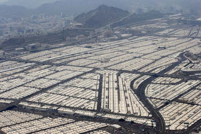 Image for article titled The Hajj’s massive scale, seen from the air
