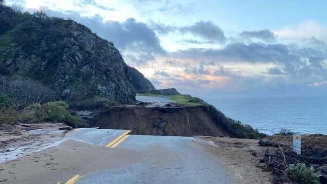 Image for article titled There&#39;s A Hole In California&#39;s Highway One