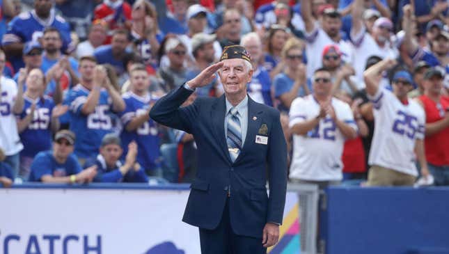 Image for article titled Stadium Crowd Unsure When It Okay To Sit After Honoring WWII Veteran