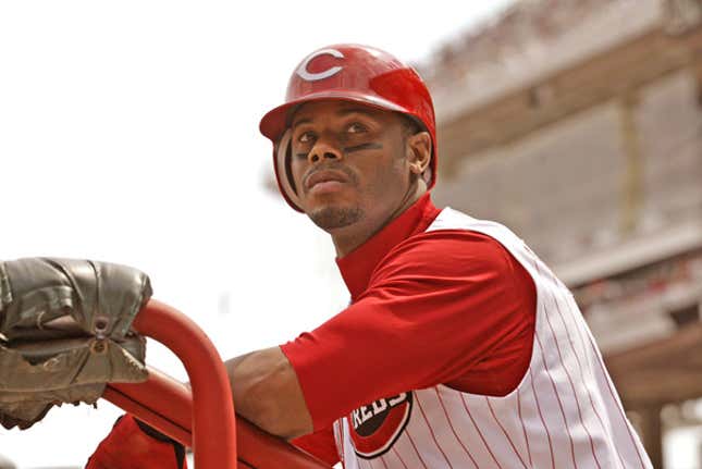 Image for article titled Nation To Ken Griffey Jr.: 'We Wish It Were You Hitting 756 Home Runs'