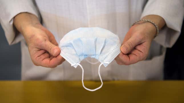 Masks remain a good way to lower the risk of covid-19 spreading in the population, either through droplets or aerosols.