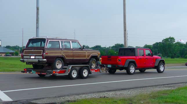 Image for article titled What It Was Like Towing a Free Jeep Grand Wagoneer With the 2020 Jeep Gladiator