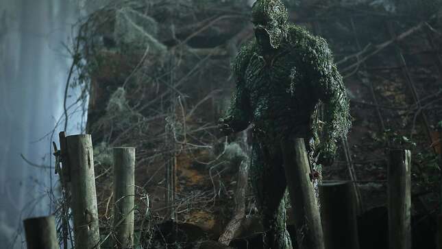 Imagen para el artículo titulado Swamp Thing, la nueva serie de DC, ha sido cancelada tras apenas una semana de su estreno