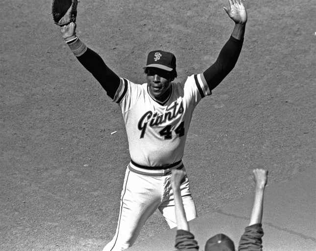 Image for article titled The power and lasting impact of Hank Aaron&#39;s 44