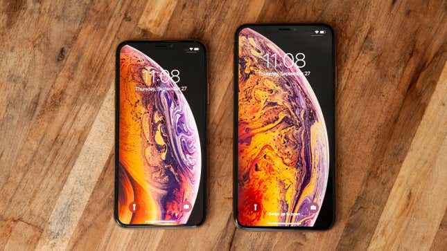 Image for article titled The Tricky Economics of the iPhone XS and the iPhone XR