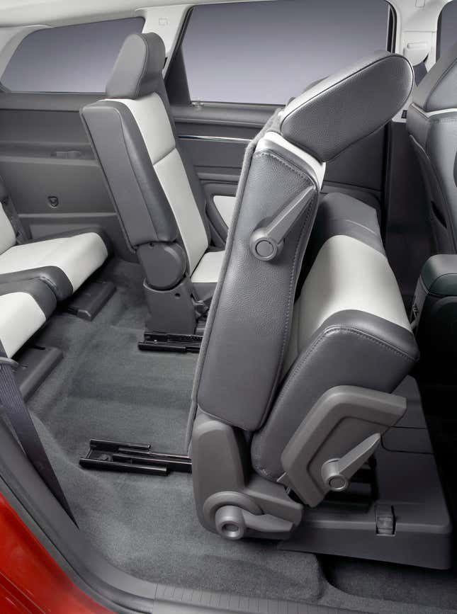 Image for article titled One Of Chrysler's Worst-Ever Car Platforms Dies With The Dodge Journey