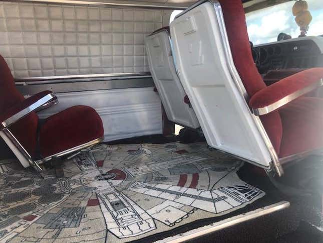 Image for article titled At $9,800, Does This 1979 Dodge Tradesman Star Wars Tribute Van Light Your Saber?