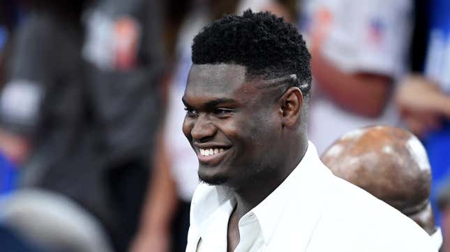 Image for article titled Pour One Out For The Sad Fucker Who Flunked His Being-Zion Williamson&#39;s-Agent Exam