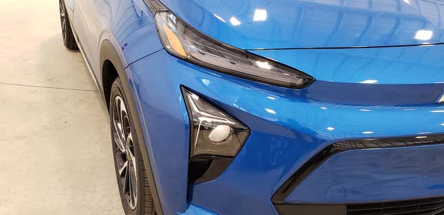 Image for article titled The 2022 Chevy Bolt EUV Is Inexpensive And Spacious, But It Lacks AWD, Proper Fast Charging