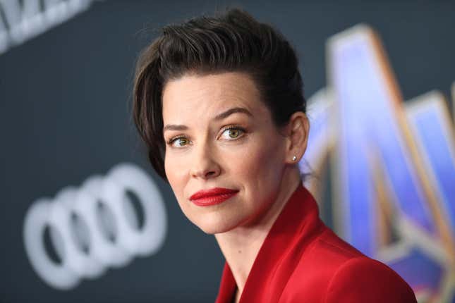 Image for article titled Evangeline Lilly Says She&#39;s &#39;Pro-Choice&#39;... From RFK Jr&#39;s Anti-Vax Rally