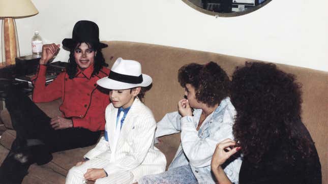 Leaving Neverland - Michael Jackson, Wade Robson, Chantal Robson, Joy Robson (1990).