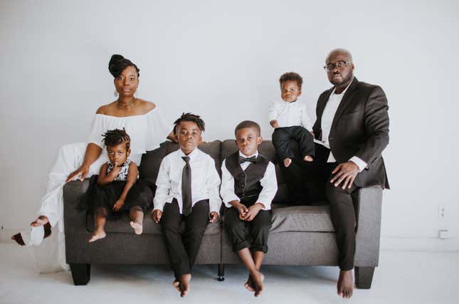 Image for article titled Black Dad Vlogger Shares the Good, the Bad and the Funny About Parenting