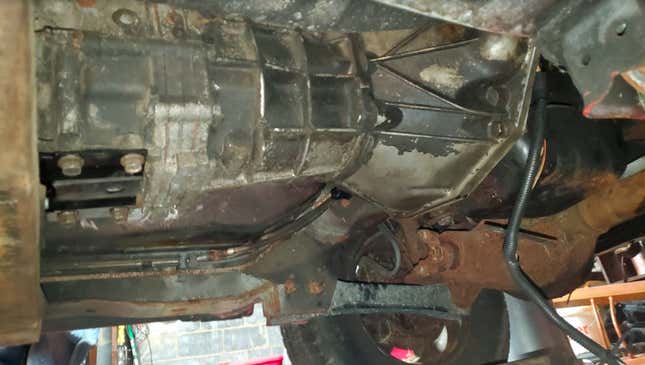 Image for article titled I'm Building A World-Traveling Overlanding Rig Out Of Two $350 Parts Cars And It's Already A Shit-Show