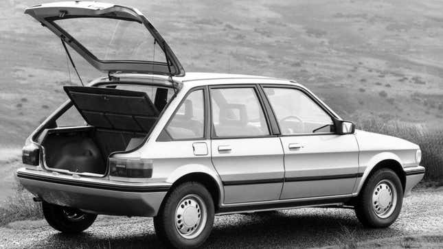 A black and white photo of an Austin Maestro hatchback. 
