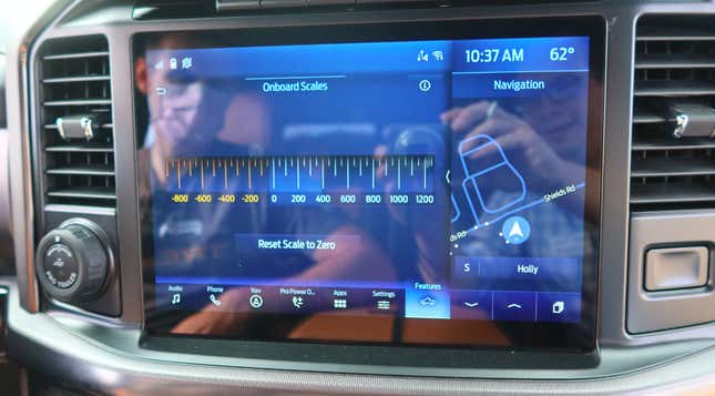 Image for article titled This Is How The Ford F-150's Taillight Scales Work
