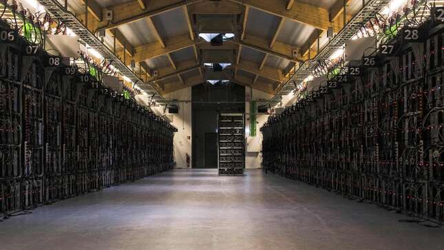 Imagen para el artículo titulado El banco central de Rusia busca prohibir el minado de criptomonedas