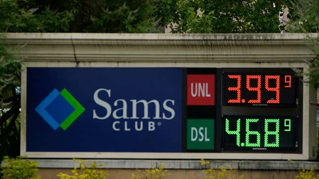 Image for article titled A Sam&#39;s Club Had Diesel in Gas Holding Tanks and It Went as Badly as You&#39;d Expect