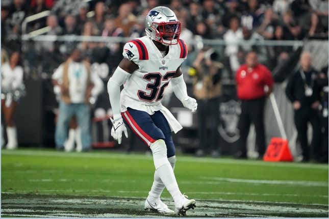 Dec 18, 2022; Paradise, Nevada, USA; New England Patriots safety Devin McCourty (32) against the Las Vegas Raiders in the second half at Allegiant Stadium. The Raiders defeated the Patriots 30-24.