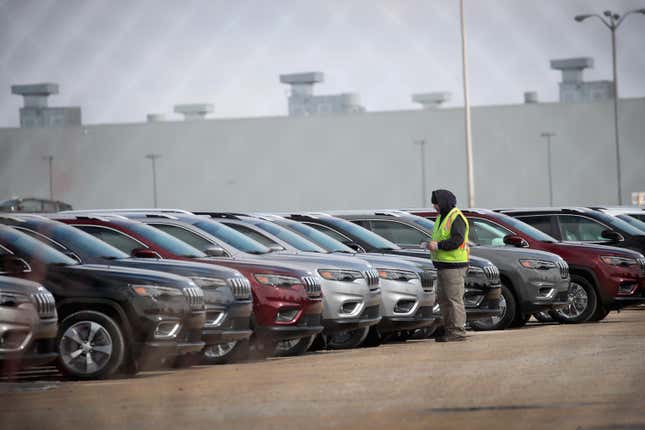 Image for article titled The Last Jeep Cherokee Rolls Off the Line at Belvidere Assembly Plant