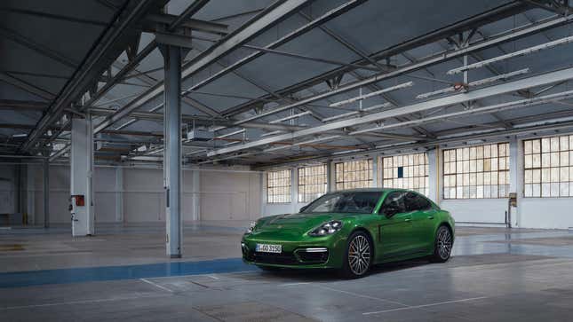 Image for article titled The 2022 Porsche Panamera Sport