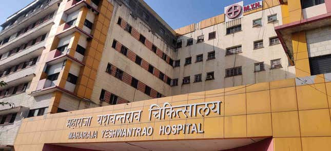 A fire gutted the SNCU of MY Hospital in Indore in 2017. Like with many government hospitals, MY Hospital, too, lacked water sprinklers, hosepipes, fire alarms and smoke detectors.