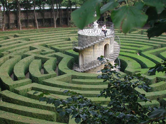 Image for article titled Photos: The world’s most impressive outdoor mazes and labyrinths