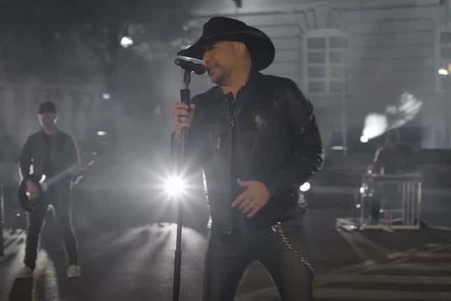 Image for article titled He &#39;Tried&#39; It: Country Singer Jason Aldean Backtracks on BLM Scene in Music Video