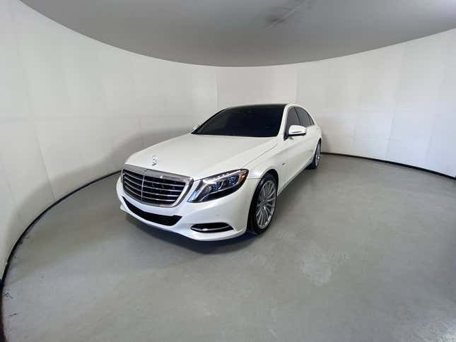 Image for article titled I'm a Big Guy Looking for a Big Ride With Lower Fuel Costs! What Car Should I Buy?