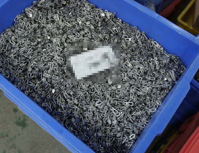 Image for article titled Your fancy zippers are forcing Chinese laborers into mind-numbing drudgery
