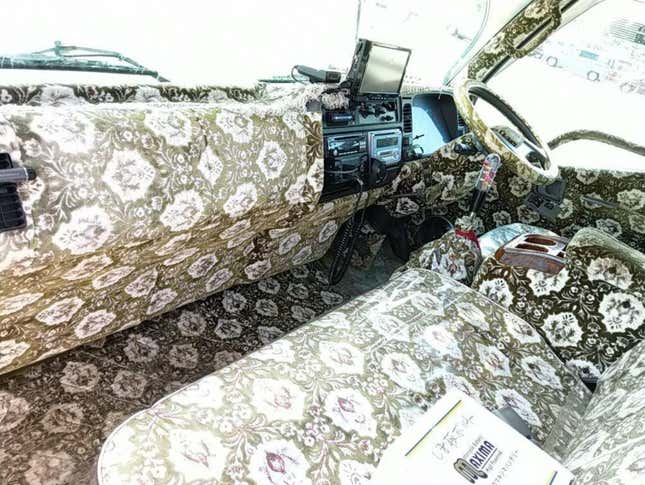 Image for article titled This Ridiculously Awesome Dekotora-Style Truck Can Be Yours