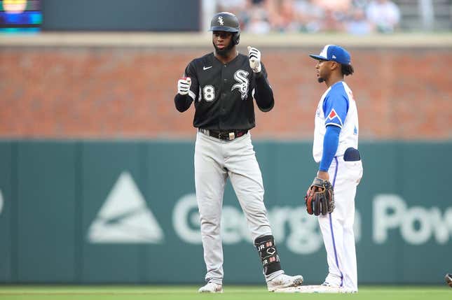 White Sox Defeat Atlanta Braves, 6–5, by Chicago White Sox