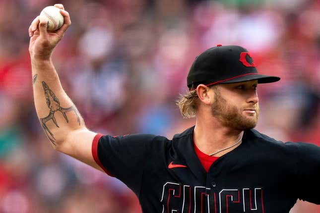 Cincinnati Reds starting pitcher Ben Lively (59) delivers the pitch in the first inning of the Baseball game between the Cincinnati Reds and the Arizona Diamondbacks at Great American Ball Park in Cincinnati on Friday, July 21, 2023.