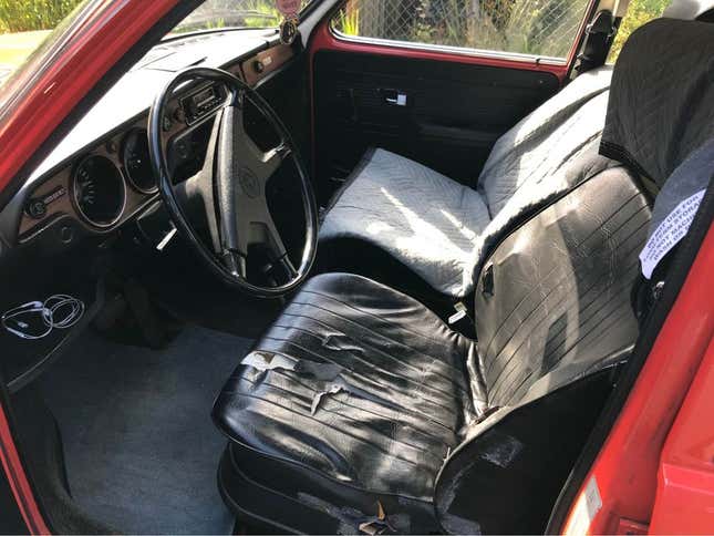 Image for article titled At $5,500, What’s The 411 On This 1973 Volkswagen 412?