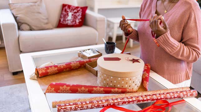 Image for article titled How to Make the Perfect DIY Gift-Wrapping Station