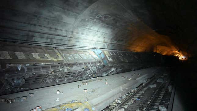 Image for article titled Derailment Closes World&#39;s Longest Rail Tunnel Until 2024
