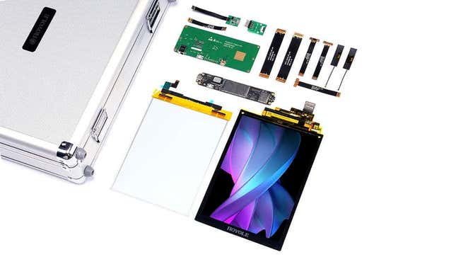 Imagen para el artículo titulado Ahora puedes hacer tu propio teléfono plegable con este kit de montaje