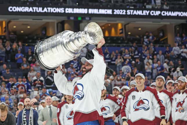 Nazem Kadri of the Colorado Avalanche lifts the Stanley Cup after defeating the Tampa Bay Lightning 2-1 in Game Six of the 2022 NHL Stanley Cup Final.