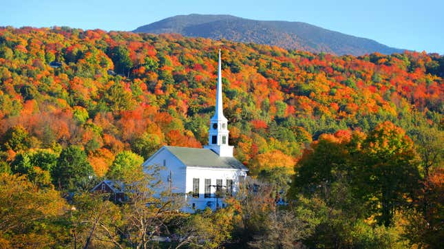 Image for article titled 10 of the Most Stunning Places to See Fall Foliage in the US