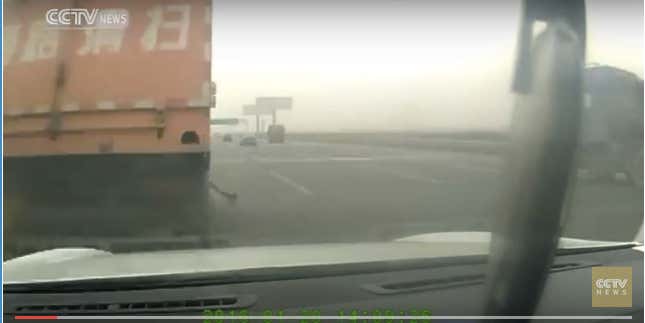 Image for article titled There are some scary similarities between Tesla’s deadly crashes linked to Autopilot