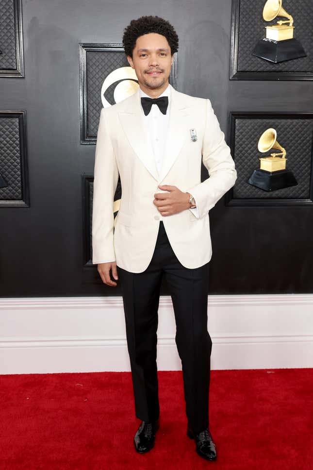 Image for article titled 2023 Grammys Red Carpet: Music&#39;s Biggest Stars Go for Bold