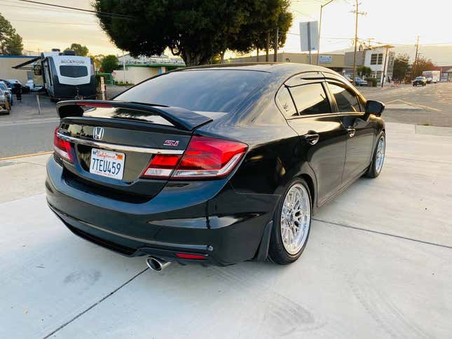 Image for article titled At $15,500, Could This 2014 Honda Civic Si Make You Feel Civic-Minded?