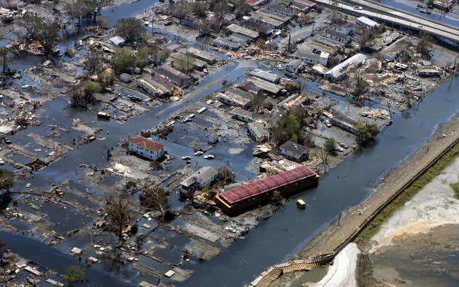Image for article titled The destruction wrought by Hurricane Katrina, seen from the air