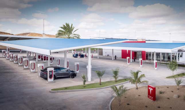 Tesla’s new supercharger station in Kettleman CA