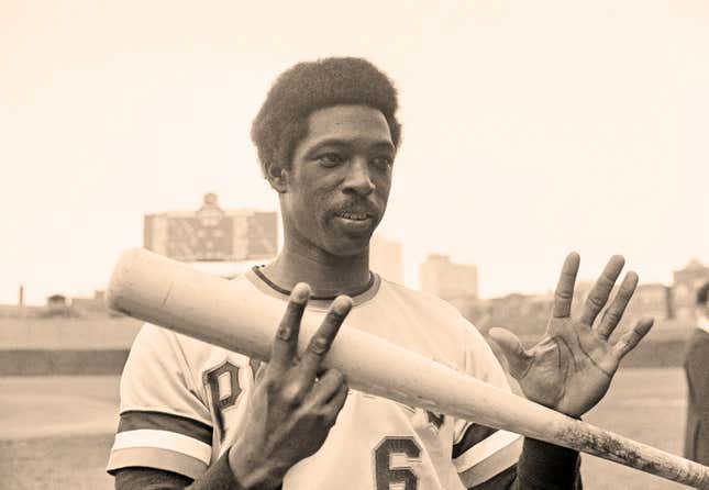 Rennie Stennett holds up seven fingers for the seven hits he got in one game back on Sept. 16, 1975.
