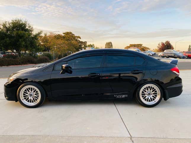 Image for article titled At $15,500, Could This 2014 Honda Civic Si Make You Feel Civic-Minded?