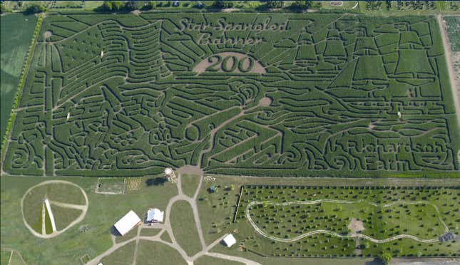 Image for article titled Photos: The world’s most impressive outdoor mazes and labyrinths