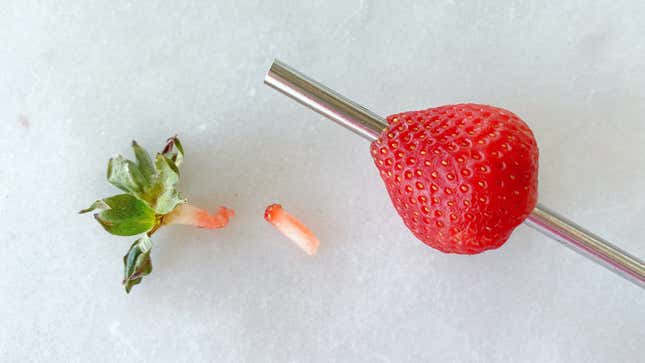 Image for article titled You Should Hull Your Strawberries With a Reusable Straw