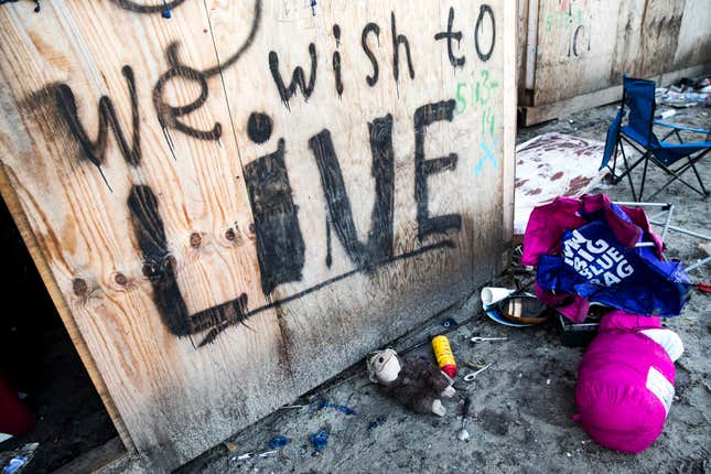 Belongings on the ground after migrants left