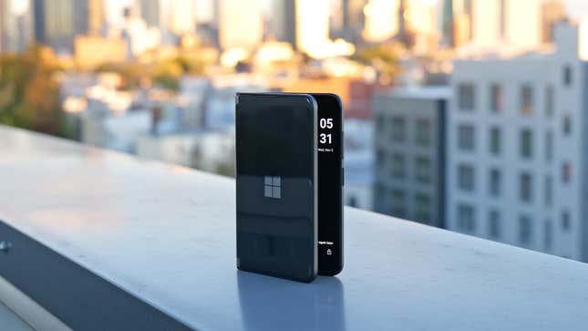 Imagen para el artículo titulado El Surface Duo 2 no es un buen teléfono