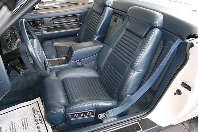 Image for article titled There's a "Brand New" 1990 Buick Reatta Convertible For Sale in Kentucky